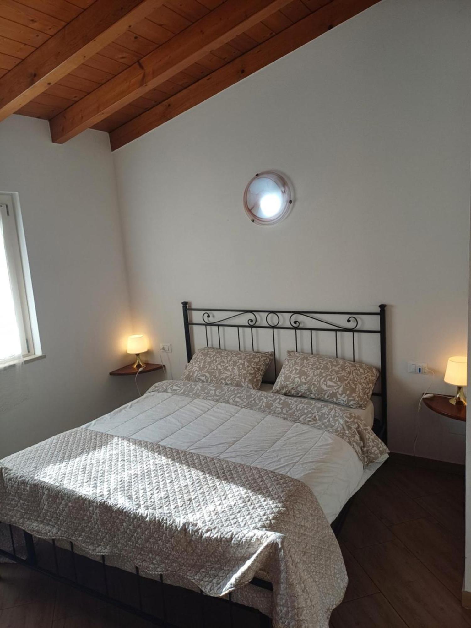 Appartement Cascina Legnago Trilocale A 6 Chilometri Da Salo' à Villanuova sul clisi Extérieur photo