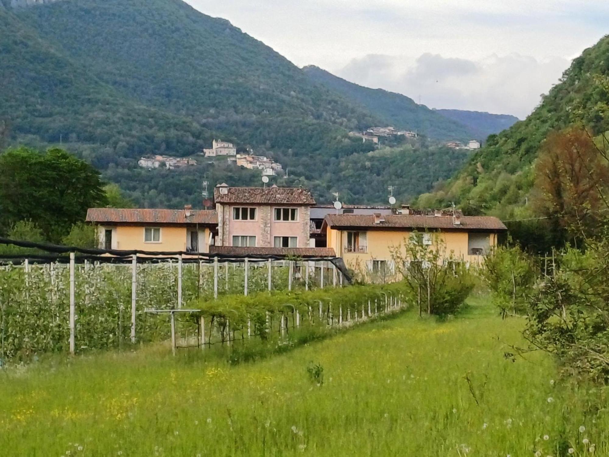 Appartement Cascina Legnago Trilocale A 6 Chilometri Da Salo' à Villanuova sul clisi Extérieur photo